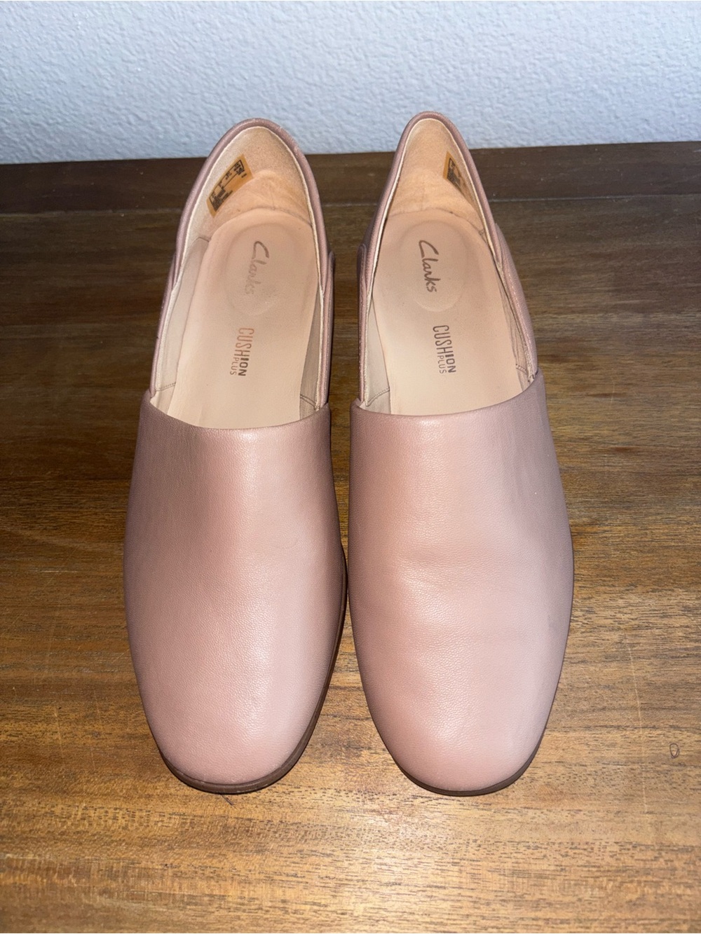Clarks Women's Blush Pink Leather Slip-On Loafers